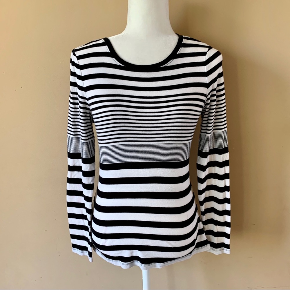 Old Navy Black and White Striped Long Sleeve Tee